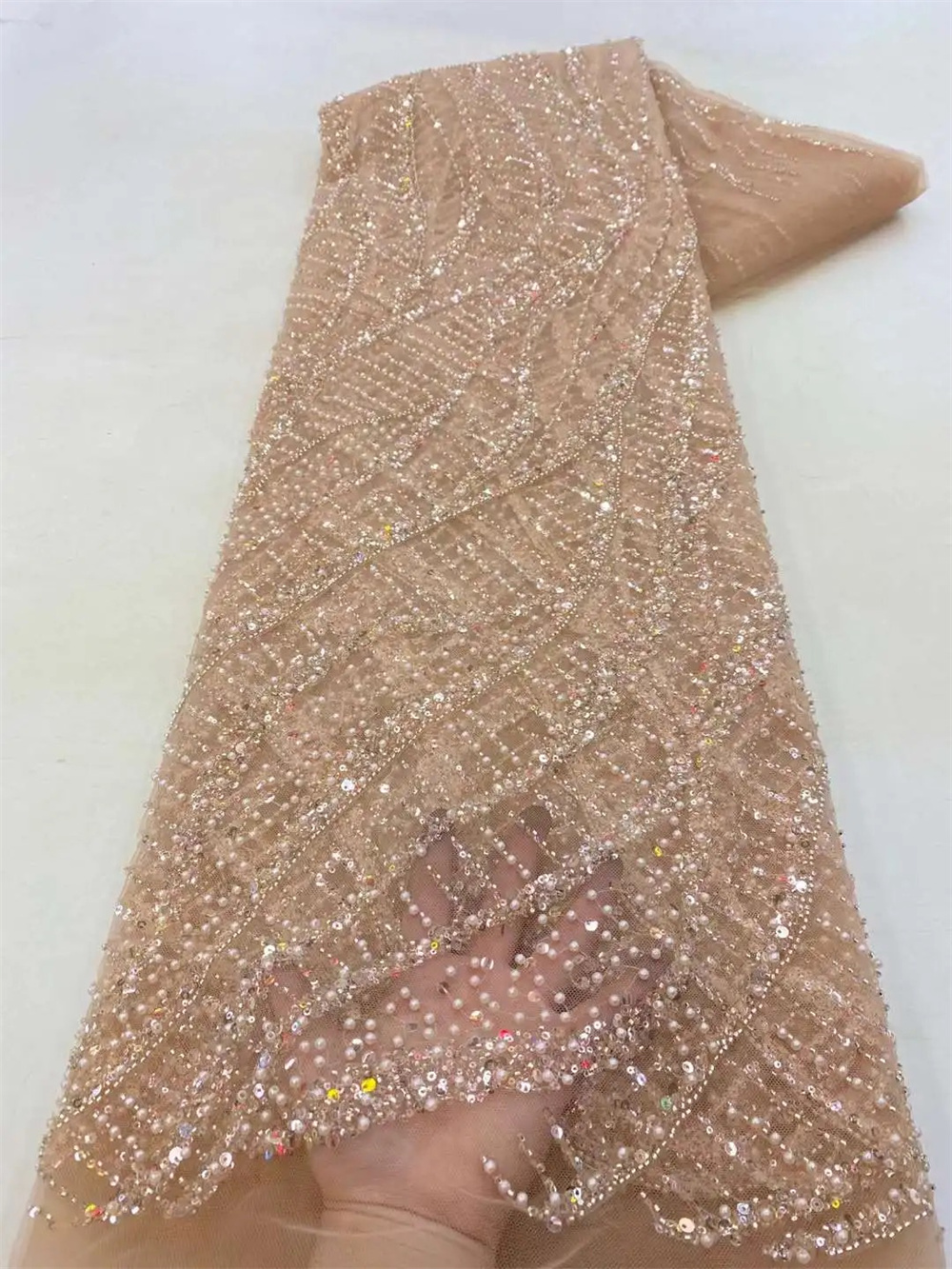 African Sequins Beaded Groom L - Glitter Tablecloth recensie en prijs