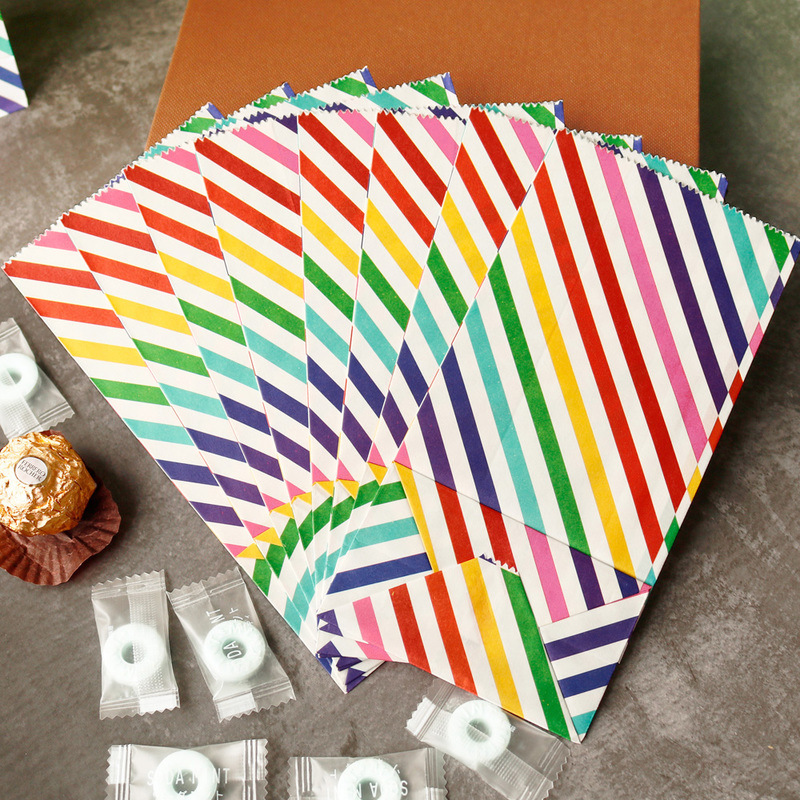 Small Paper Bags Rainbow Print - Event Party Box recensie en prijs